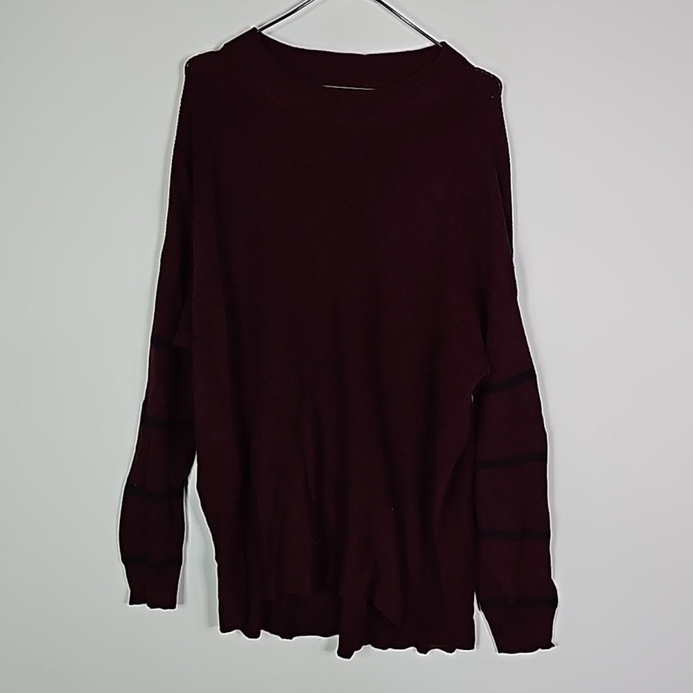 American Eagle large maroon jegging fit light sweater